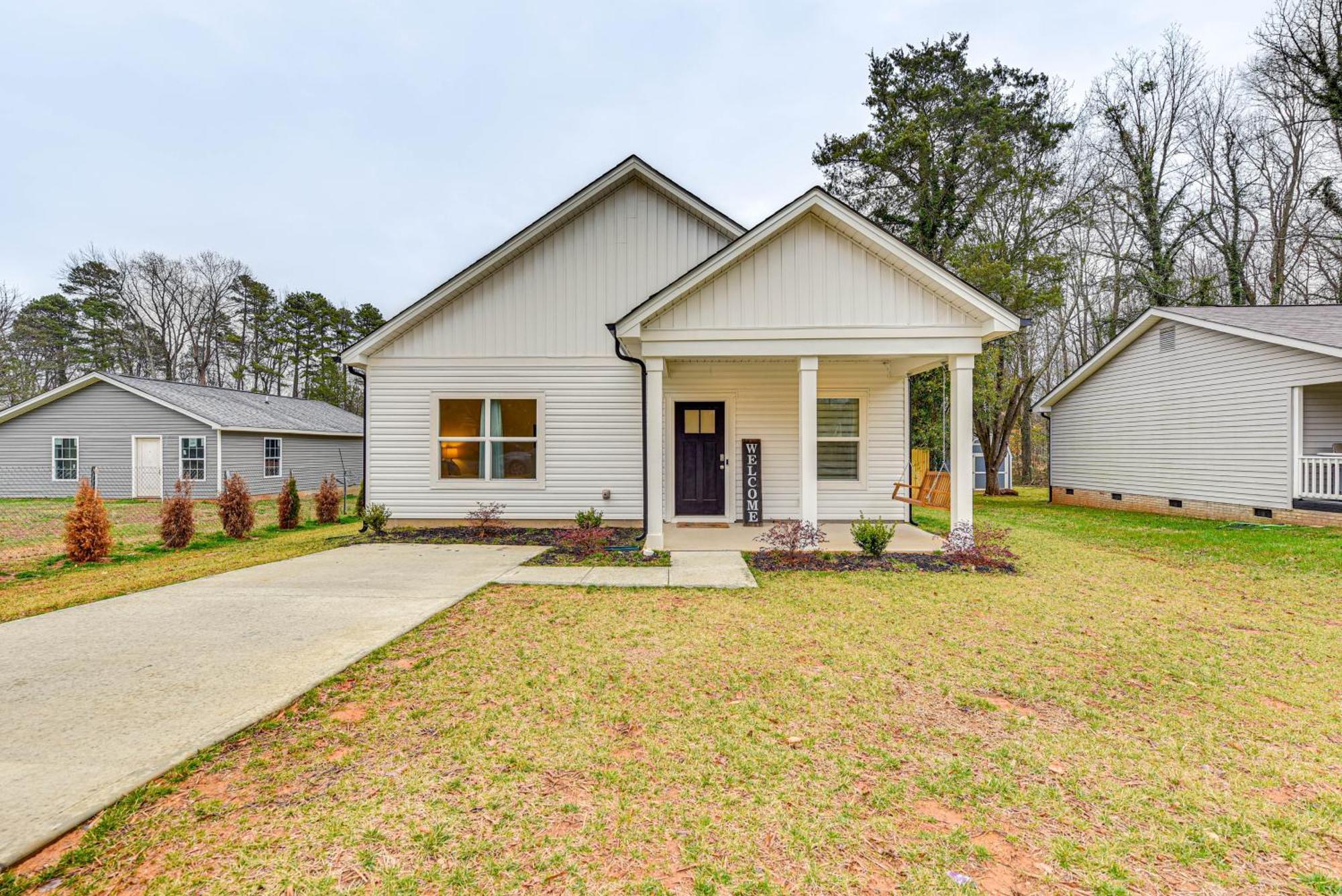 Holiday home Family-friendly About 5 Mi To Unc Charlotte!