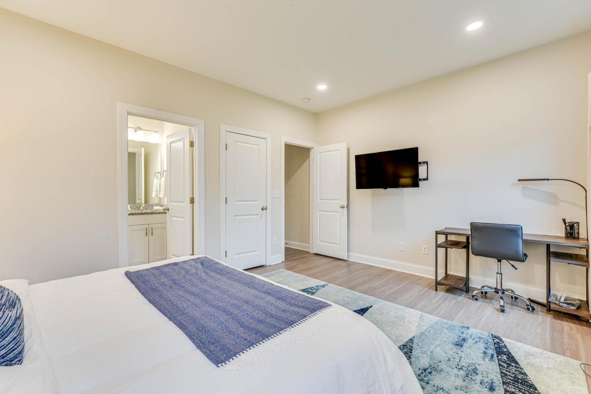 Family-friendly About 5 Mi To Unc Charlotte! Holiday home Charlotte